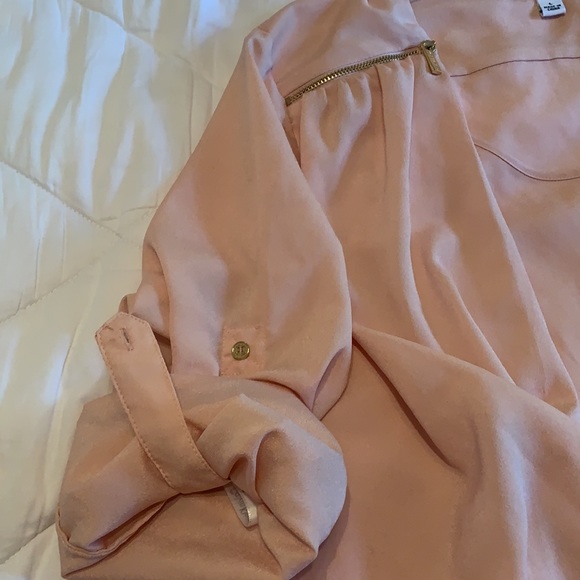 Calvin Klein - Picture 7 of 7